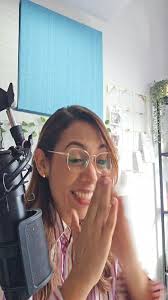 Yadhira /Speaker/Maternidad/Autocuidado/ Crianza/Familia.