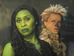 🚨 “WICKED: FOR GOOD” SPOILERS 🚨 How did you feel about the ending of  “Wicked: For Good”? Leave your thoughts below!!