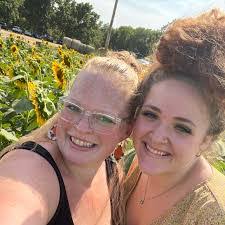 Erin Fender's Instagram, Twitter & Facebook