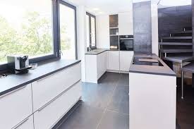 Man entdeckte die modernen küchen mit kochinsel. Traume Werden Wahr Designer Kuche Mit Kochinsel Vom Profi Elha Service