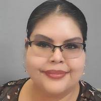 Estela Gamboa's Instagram, Twitter & Facebook