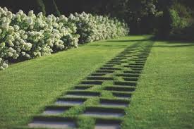 Create Visual Rhythm Through Repeated Forms And Textures Traditional Garden Grounds Architectural D Landscape Design Garden Landscape Design Stone Garden Paths