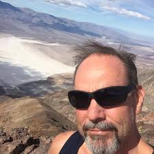 I have a friend who has never seen the Great Lakes. I was thinking about  taking a day trip to one of the beaches