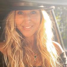 Thank you Jason Marsteiner for flying all the way out here from Colorado to  spend this Thanksgiving holiday with me! I appreciate all the ways you pick  things up and put things