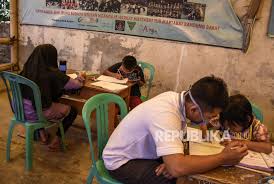 We did not find results for: Sikka Hentikan Lagi Kegiatan Belajar Mengajar Di Sekolah Republika Online