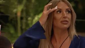 Love Island's Faye discusses her botox fail with fellow islanders