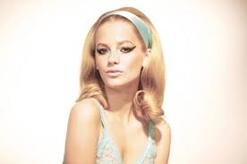 60 S Hair Styles Are Timeless Mod Hair 1960s Hair 1960 Hairstyles