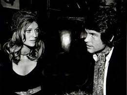 Caron and beatty were situated near chrstie in the reception line for queen elizabeth ii , and beatty first saw christie in person when he turned to. Warren Beatty Julie Christie Julie Christie Warren Beatty Christy