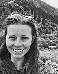 Alecia Hunter's Instagram, Twitter & Facebook