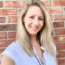 Sabrina surprises Papa with her new haircut. . Sabrina and I spent 2 hours  looking at different hairstyles last night until she finally chose this  one. . We had such a great