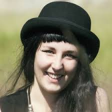 Cindy Stark's Instagram, Twitter & Facebook