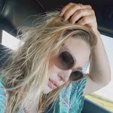 maria rosa karp (@ma_karp)