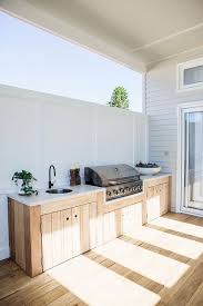 outdoor kitchen designs to get things