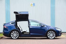 There are no expert reviews for 2017 tesla model x. Tesla Model X Review Greencarguide Co Uk