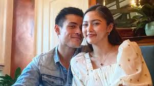 Kim chiu and xian lim packed the perfect outfits for their valentine beach getaway! Sweet Xian Lim And Kim Chiu Meet Up For Some Quality Time Topnews Philippines