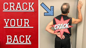 How To Crack Your Back Between Your Shoulder Blades 7 Ways Youtube