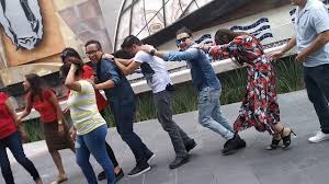 Los juegos tradicionales del ecuador sobreviven a pesar de la introducción de la tecnología en forma de móviles o videojuegos, más propios de otros países. 21 Juegos Tradicionales Del Ecuador De Ninos Y Adolescentes