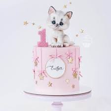 All of hello kitty's friends hang out here too! Adorable Cakes For Kids Birthdays Credit Caramel Patisserie Swipe And Enjoy The Cutene Bebek Dogum Gunu Pastalari Dogum Gunu Fikirleri Dogum Gunu Kediler