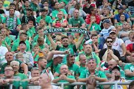 Kibice śląska surowo ukarani, siedem miesięcy bez wyjazdów na mecze! Slask Wroclaw Legia Warszawa Kibice Mobilizuja Sie By Pobic Rekord Frekwencji Stawka Jest Wysoka Gazeta Wroclawska