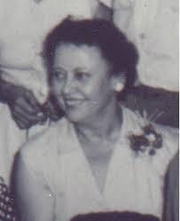 Kitty Maxwell's Instagram, Twitter & Facebook