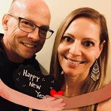 Lisa Herrick's Instagram, Twitter & Facebook