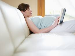 Généralement, la fatigue de la femme enceinte disparaît au 2ème trimestre avant de réapparaître au 3ème. Enceinte De 7 Mois Je Prends Soin De Moi Et Je M Organise Destination Sante