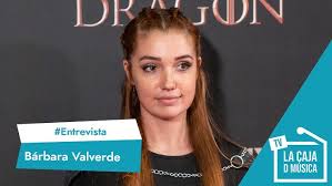 BÁRBARA VALVERDE: "Me encantaría hacer el cosplay de DAENERYS, tengo la  peluca"