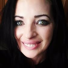 Clair Roginsky (@Y0urAries)