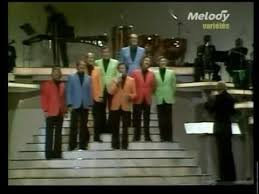 Mes jeunes années est un titre que charles trenet a composé sur le coin d' une table de restaurant. Mais Jeunes Annees Parole Musique Chansons Francaises Chanson
