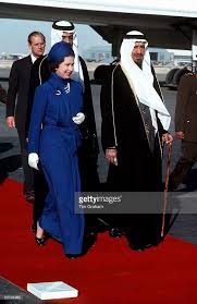 The Queen Being Greeted By King Khalid Ibn Abdul Aziz Al Saud On Her Majesty The Queen Queen Victoria Prince Albert Muslim Women Fashion