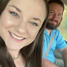 What is the best whole in the wall place to eat in Panama City Beach?