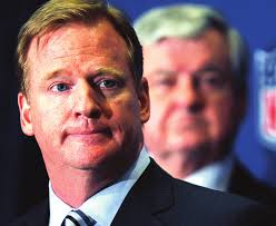 Traffic stop yields drugs, cash, weapons