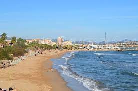 Jetzt urlaub auf tripadvisor buchen. Strand Port Frejus Plage Frejus Var Provence Alpes Cote D Azur
