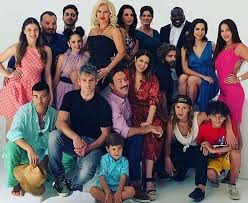 Ο άρης κλείνει άμεσα τις δύο υποθέσεις. Newsorama An Hmoyn Ploysios 3ekinhsan Ta Gyrismata Oi Prwtagwnistes Ths Neas Seiras Toy Ant1 Trailers Photo