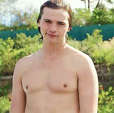 Joel courtney, who is the lee flynn from netflix's the kissing booth is coming back! The Youngest Flynn Cast Wattpad