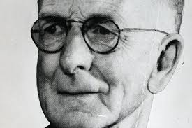 Gallipoli 100 years, the veterans: C. E. W. Bean, war correspondent