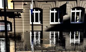 Finden sie die passende versicherung und sorgen sie für einen optimalen schutz. Immobilien Versicherungen Bleiben Sie Sicher Und Geschutzt Vr Bank Westmunsterland Eg