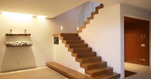 Mari kita hitung, tinggi ruangannya sengaja dibuat 3.3 m supaya lebih menantang dalam menghitung tinggi anak tangganya. Cara Mudah Membuat Tangga Rumah Dari Beton Bertulang