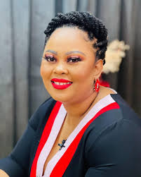 Happy birthday to Indlunkulu Mayeni Shibase muntu omuhle, qhenya. We are so  pleased with you. Have a wonderful day