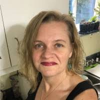 Cindy Visser's Instagram, Twitter & Facebook