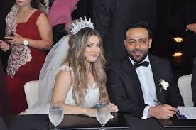 صورة شارك فيها جمهوره وقد جمعت الصوره اللاعب تريزيجه وزوجته روان وابنه يزن. ØµÙˆØ± Ø²ÙˆØ¬Ø© ØªØ§Ù…Ø± Ø¹Ø§Ø´ÙˆØ± ØªØ£Ø®Ø° Ø£ÙˆÙ„ Ø¸Ù‡ÙˆØ± Ù„Ù‡Ø§ ÙÙŠ ÙØªØ±Ø© Ø§Ù„Ø­Ù…Ù„