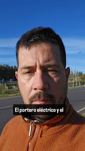 A veces, el trabajo te lleva a descubrir cosas que no esperabas… y ahí es  donde realmente se pone a prueba tu criterio., Una historia real de cuando  recién empezaba como electricista, y me crucé con ...