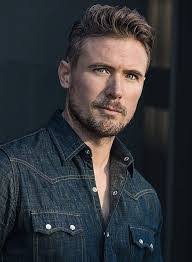 Johnny Reardon's Instagram, Twitter & Facebook