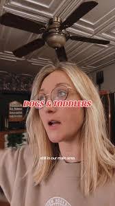 Alexis Abbott's Instagram, Twitter & Facebook