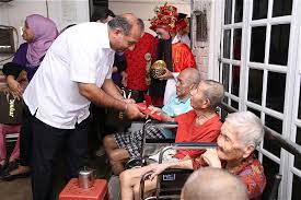 Mendampingi pasien untuk bercurhat atau sekedar perawat orang tua sakit panggilan di rumah. Photo Gallery Category Yb Menteri Melawat Warga Emas Penghuni Pusat Jagaan Orang Tua Wan Hing Di Seri Kembangan Selangor Pada 21 Januari 2020 Image Yb Menteri Melawat Warga Emas Penghuni