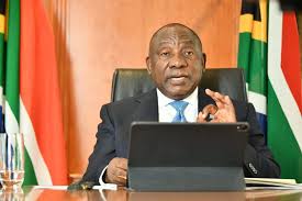 Once ramaphosa is done, he pops on his mask and that's the end of that. Ramaphosa Calls Family Meeting To Discuss Covid 19