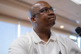 OU football finalizing new deal with Todd Bates, defensive line coach