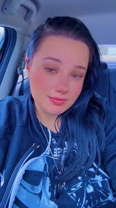 Alyssa Geller's Instagram, Twitter & Facebook