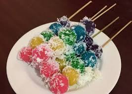 Beragam resep kue dari singkong ini bisa bunda coba, lo. Resep Bola Singkong Pelangi Foody Bloggers