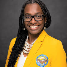 Sandra Whittaker's Instagram, Twitter & Facebook